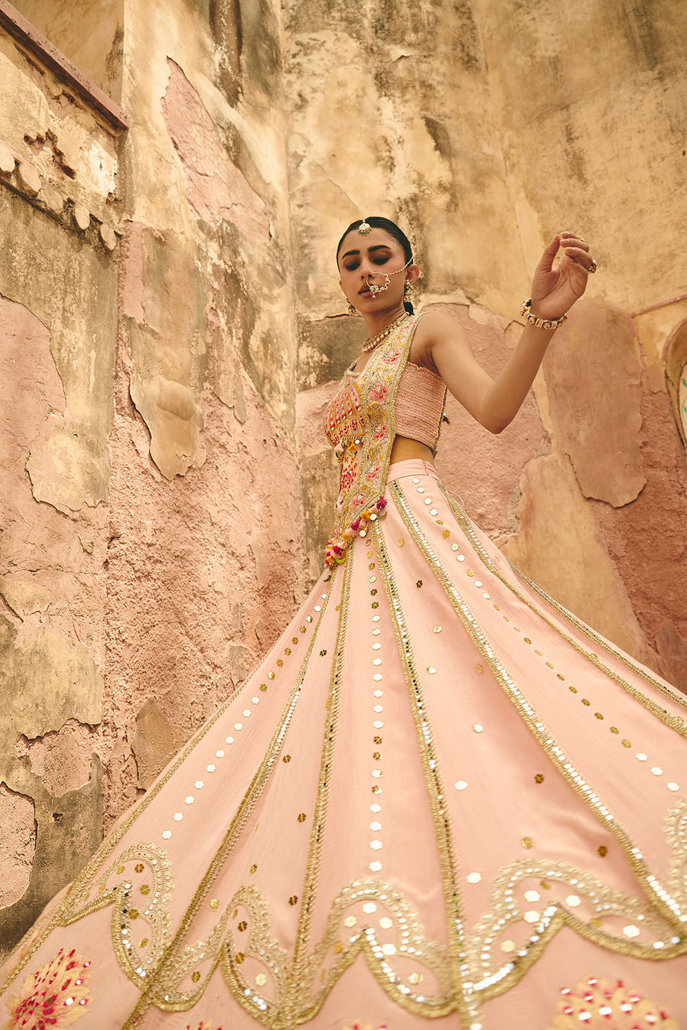 GULABI SHAAN