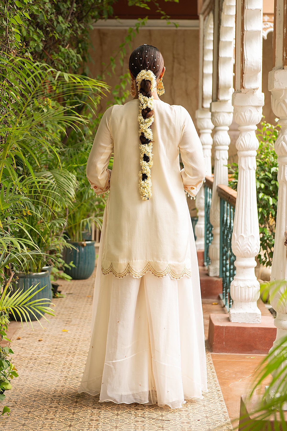 GEHNA IVORY