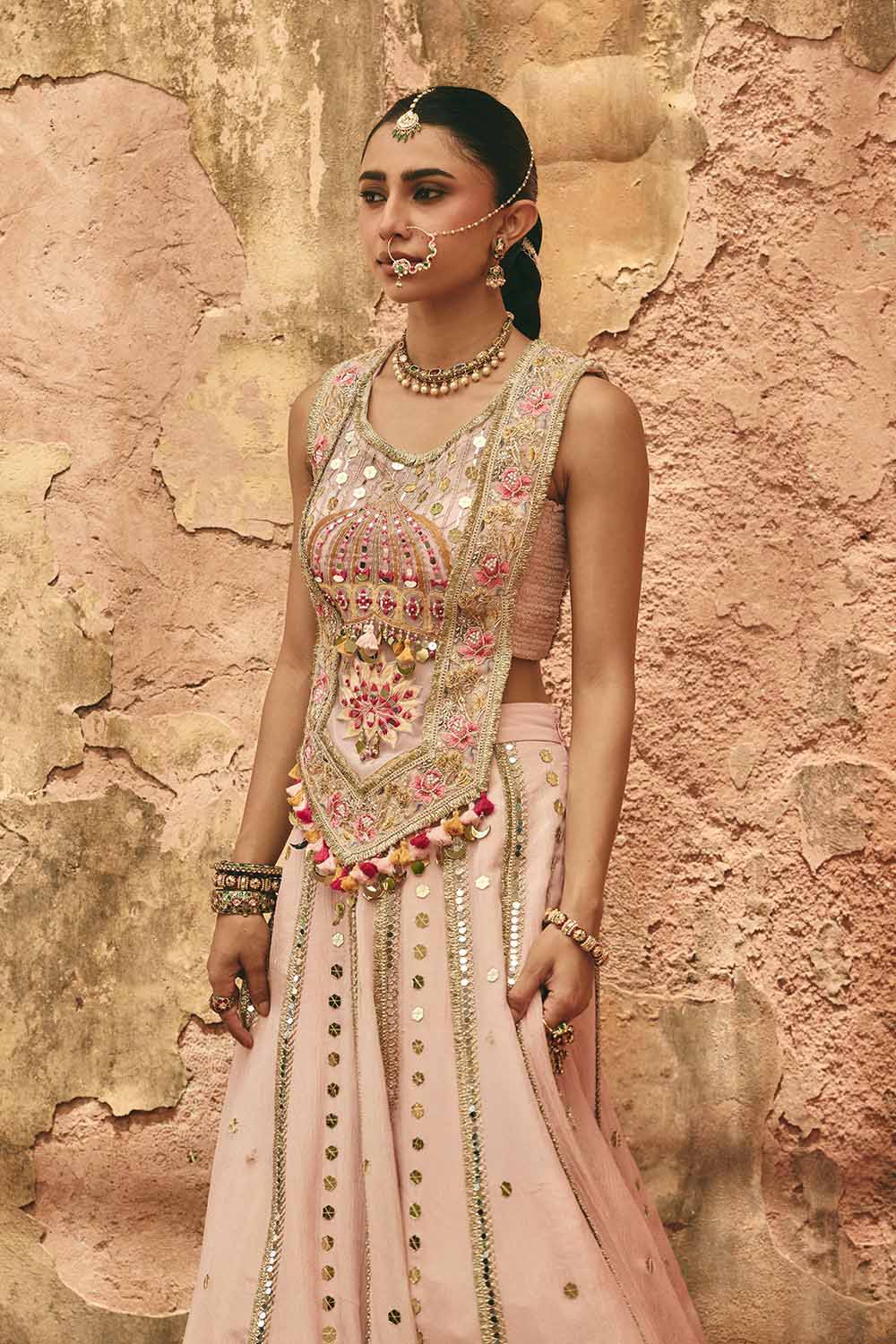 GULABI SHAAN