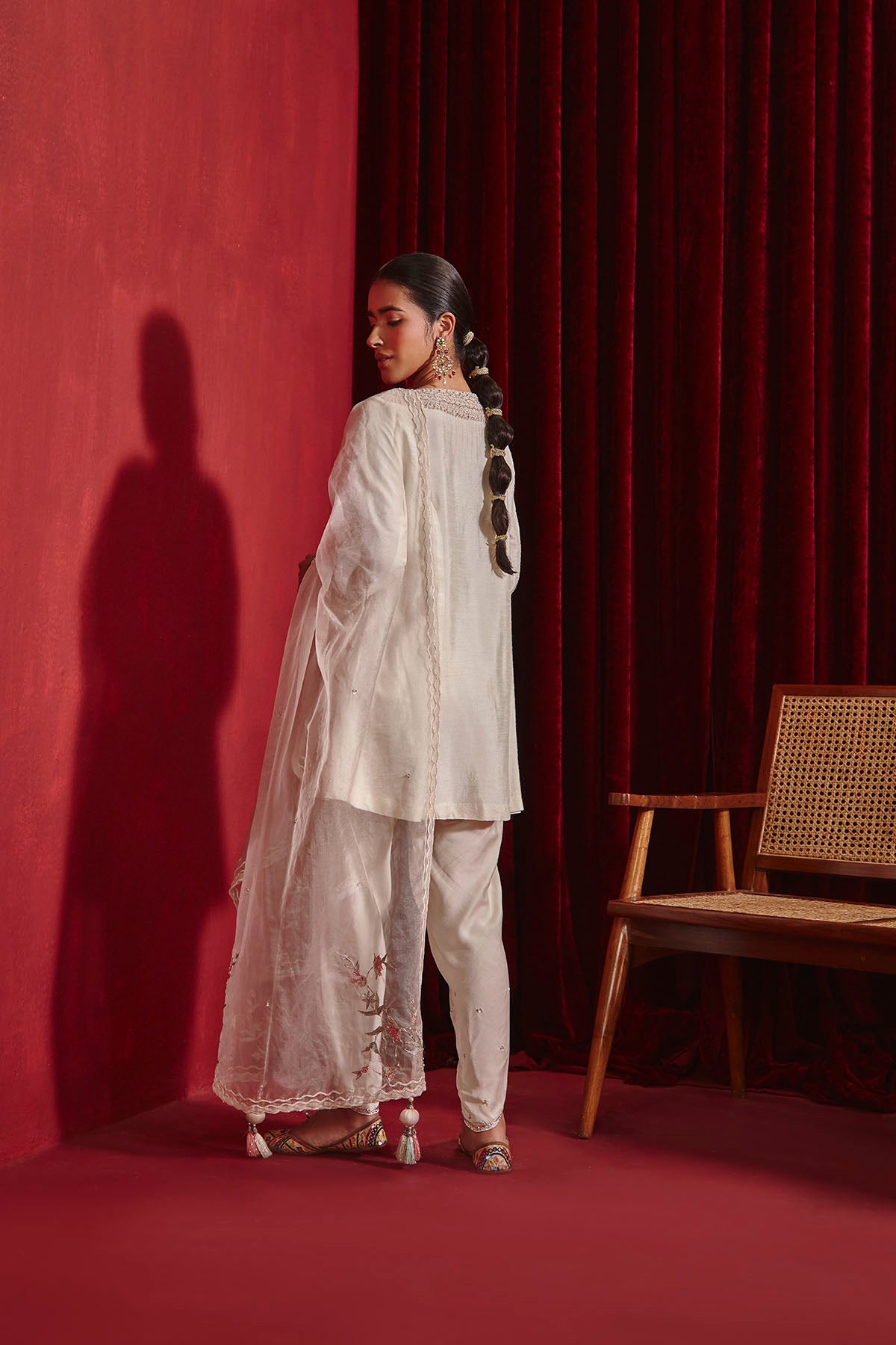 KAVYA - IVORY