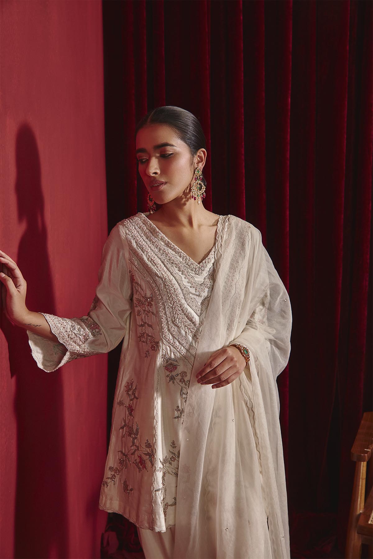 KAVYA - IVORY