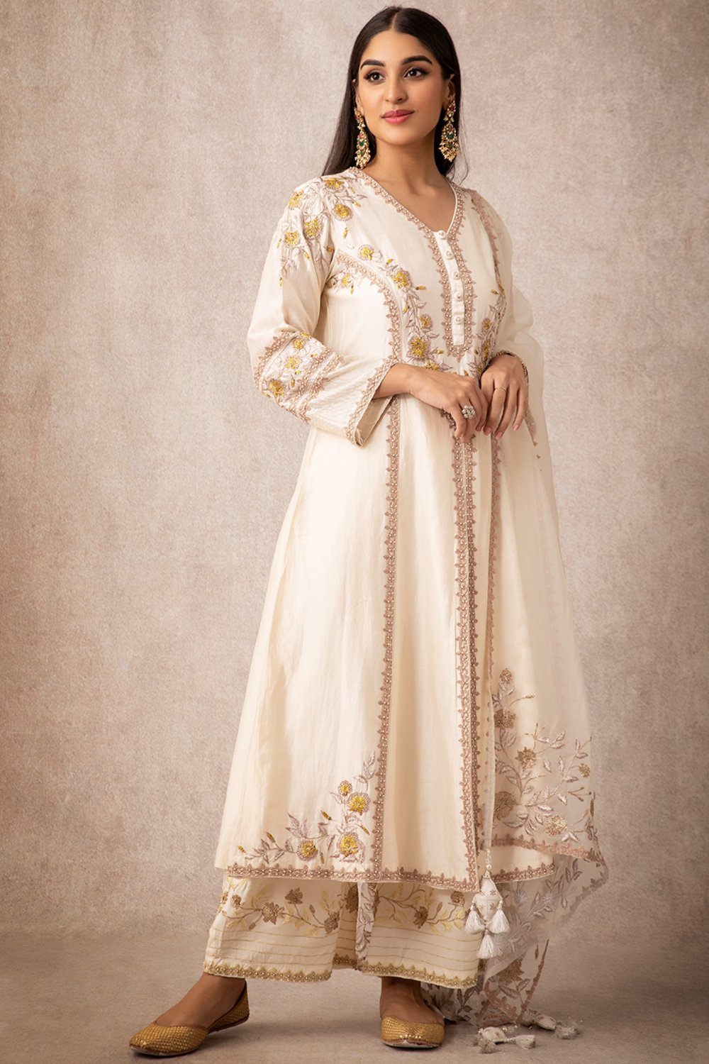 A Line Kurta Set - ajieshoberoi