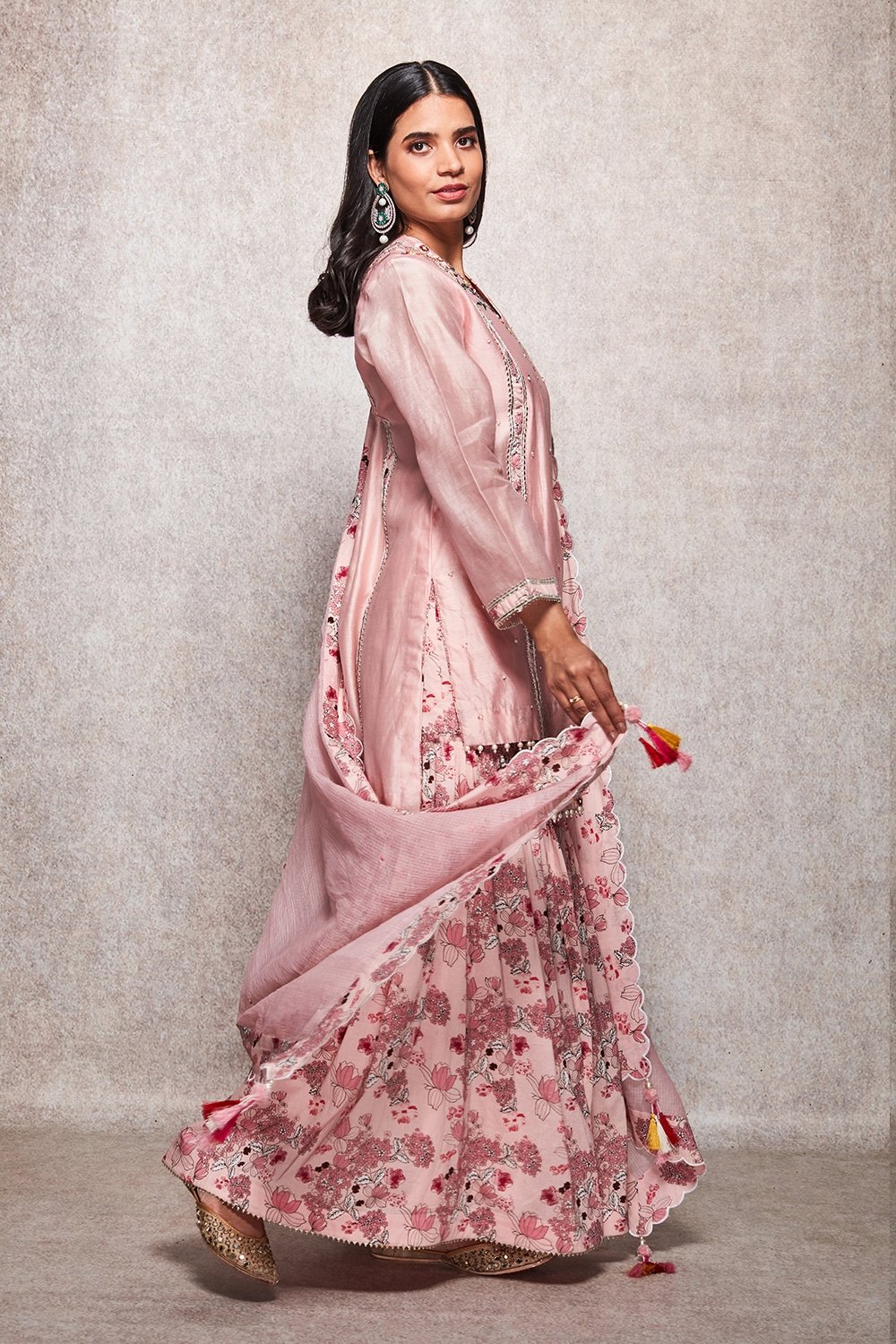 FARHEEN - ajieshoberoi