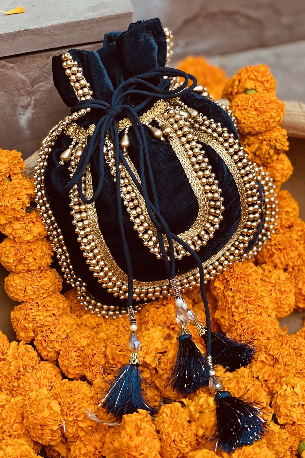 Golden Bead Lace Velvet Potli - ajieshoberoi