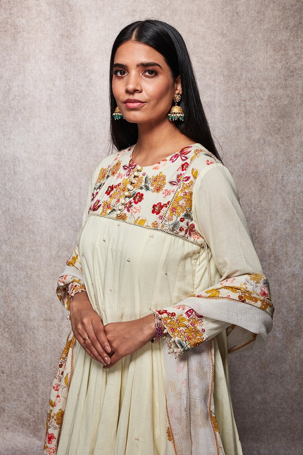 MAHIRA - ajieshoberoi