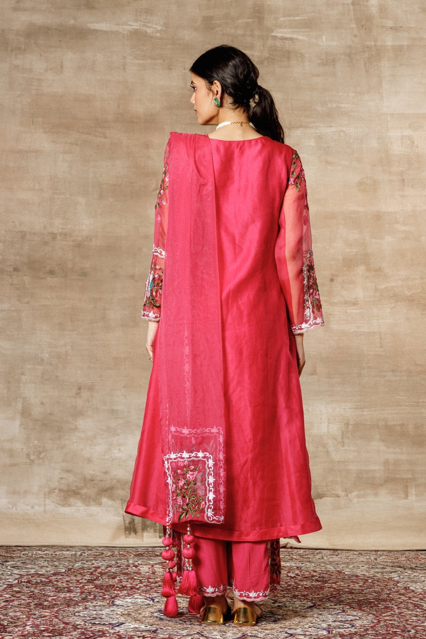 Nayab - ajieshoberoi