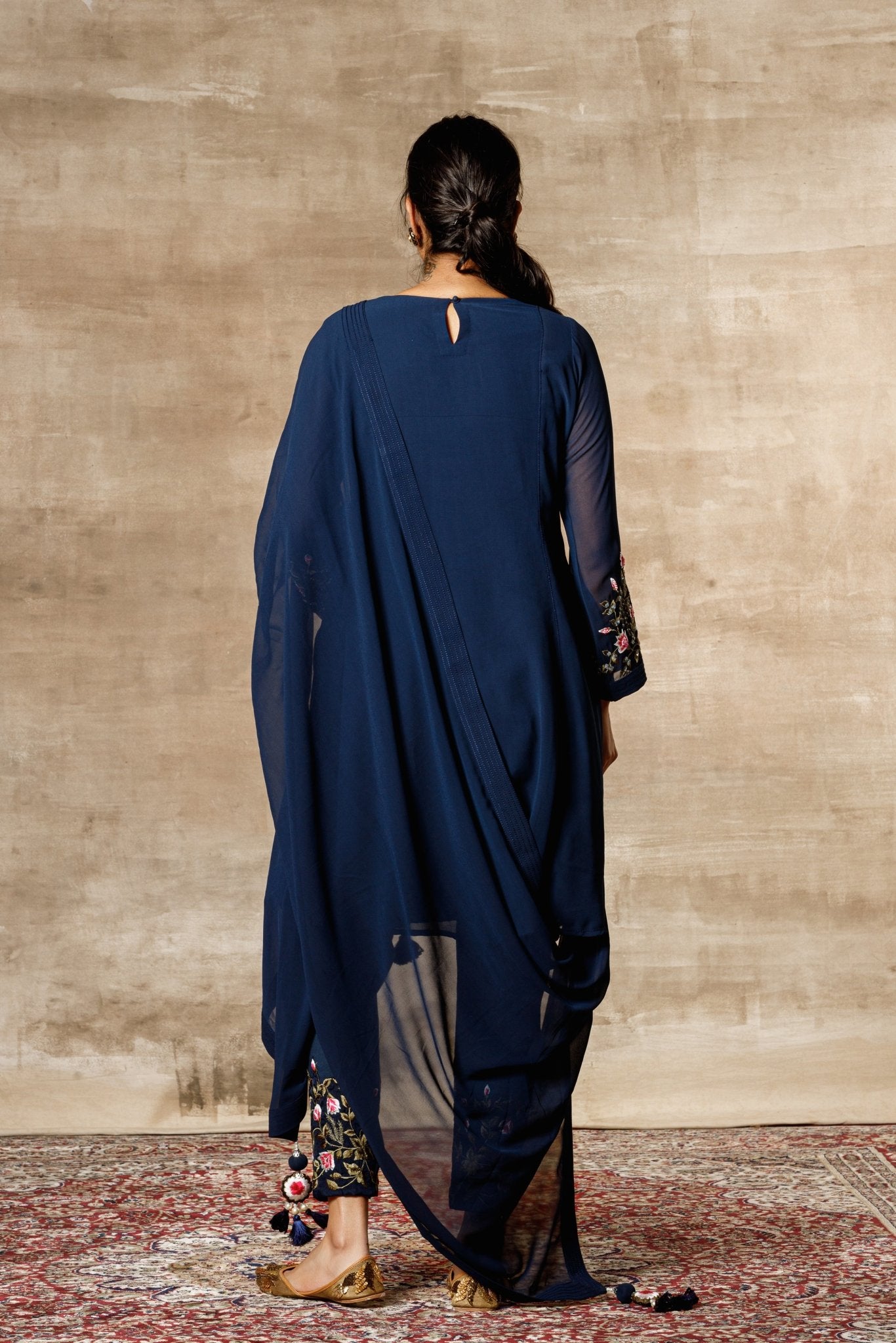Noor - ajieshoberoi