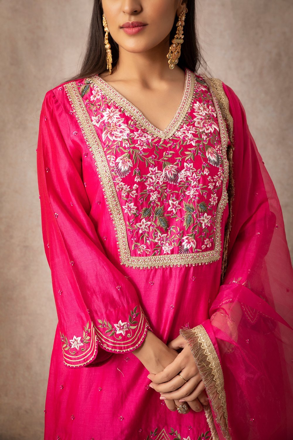 Rani Pink Short Scalloped Kurta Set - ajieshoberoi