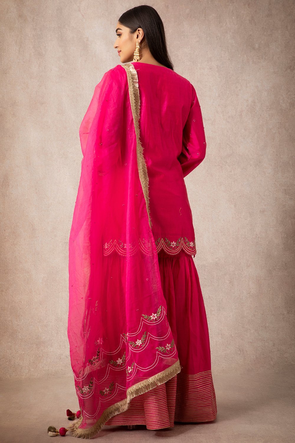 Rani Pink Short Scalloped Kurta Set - ajieshoberoi