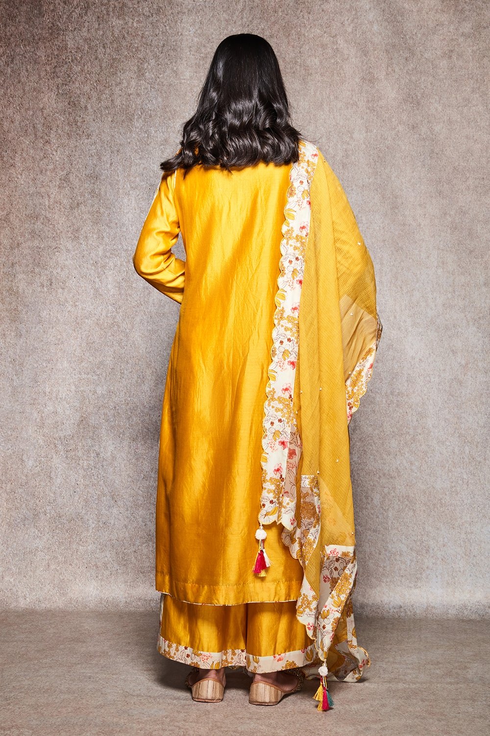 SAMIRA - ajieshoberoi