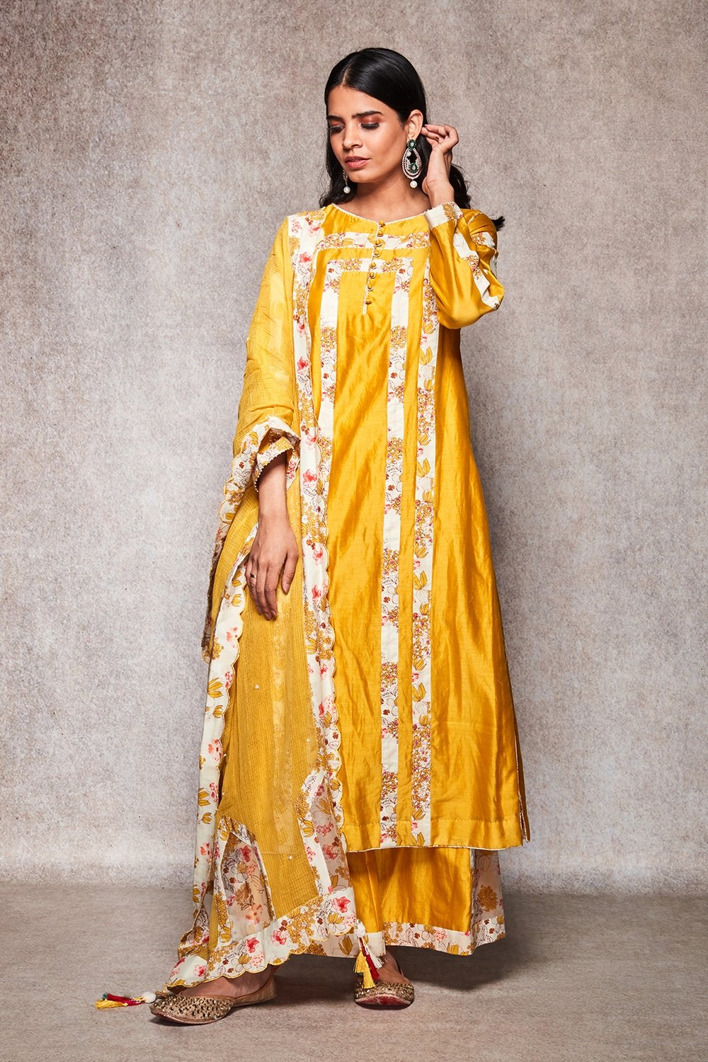 SAMIRA - ajieshoberoi