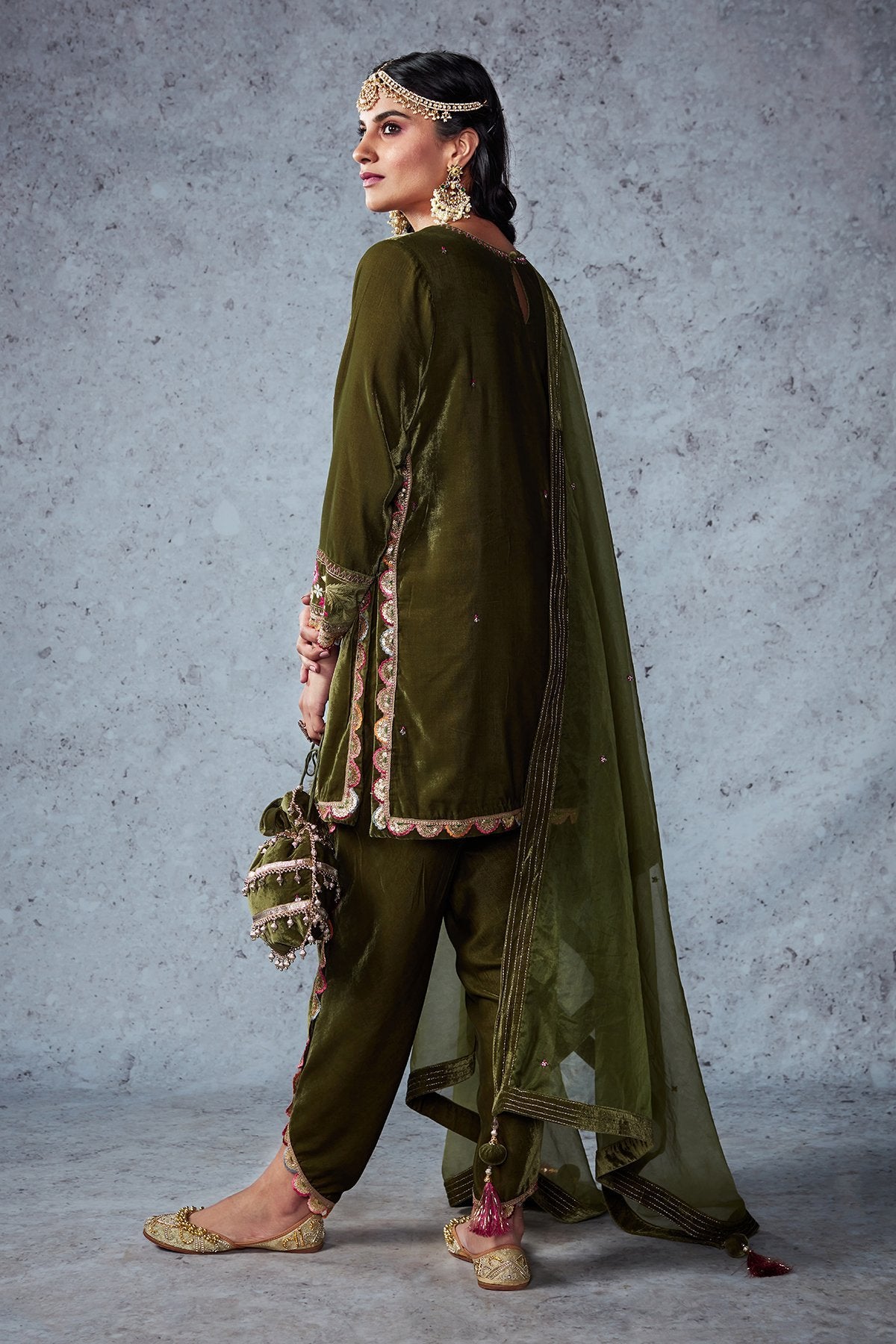 SHABNAM - ajieshoberoi