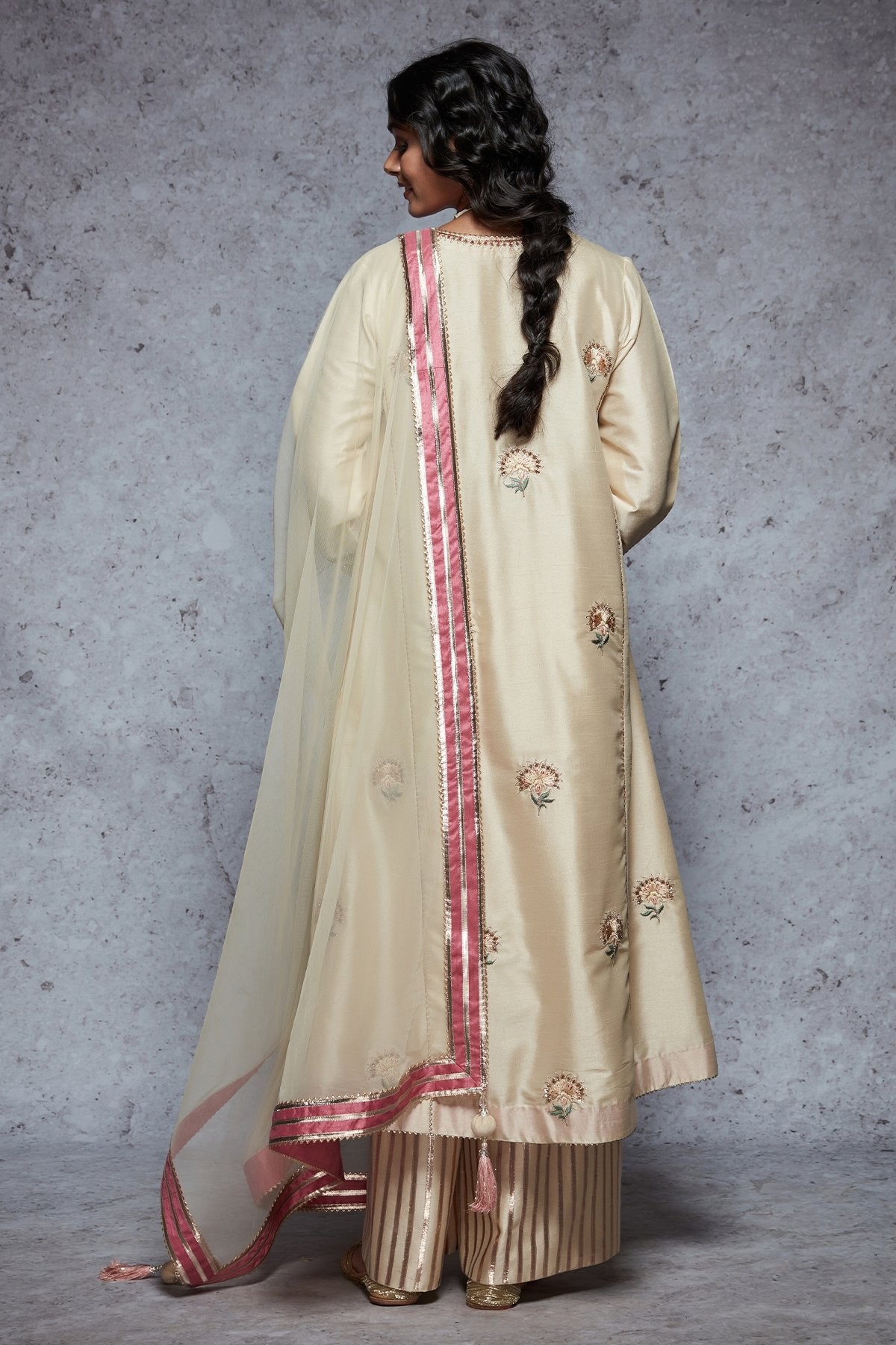 Tabassum - Beige - ajieshoberoi