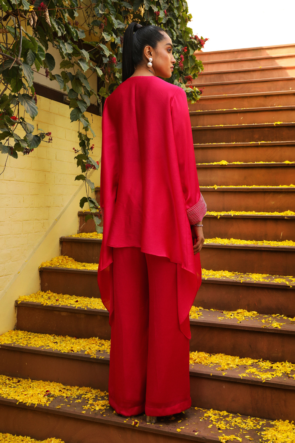 Jhilmil Cape Set