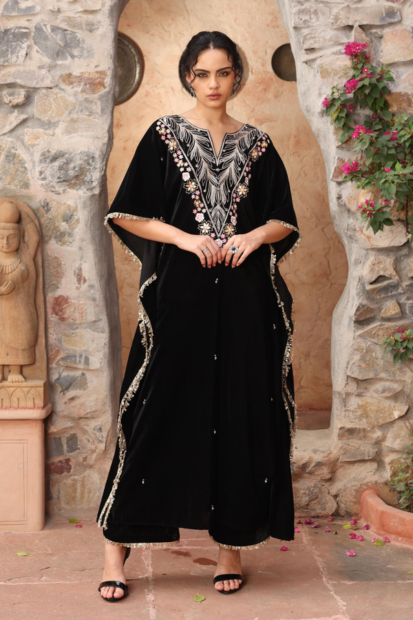 Black Kaftan