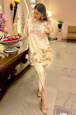 Tanya Hooda in NAZAKAT IVORY