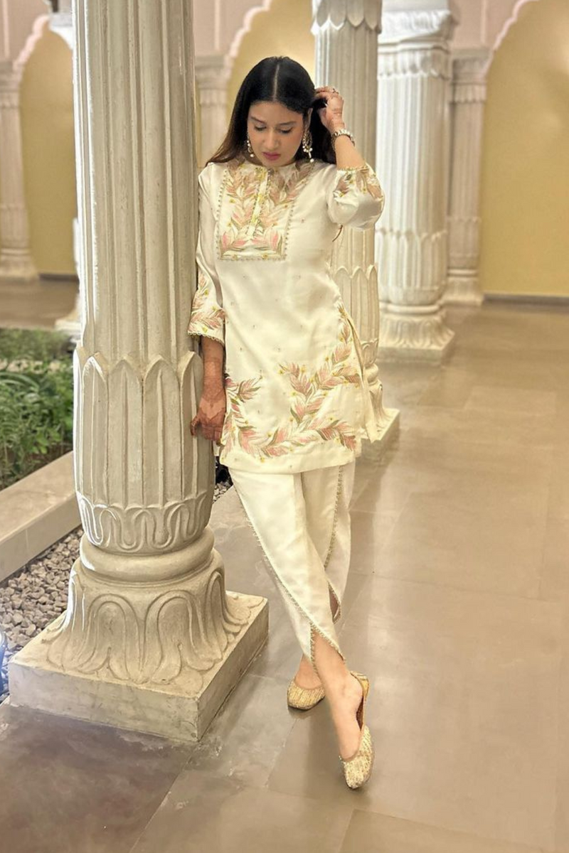 Tanya Hooda in NAZAKAT IVORY