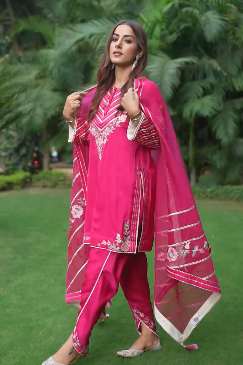 Kulvir Malhotra in ROOP RANI PINK