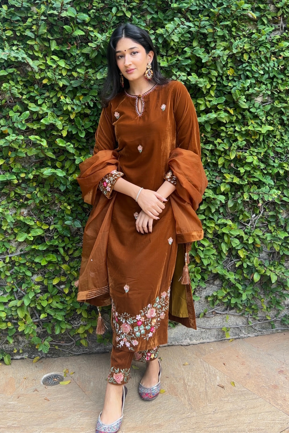 Seher datta in MALIKA - HONEY GOLD