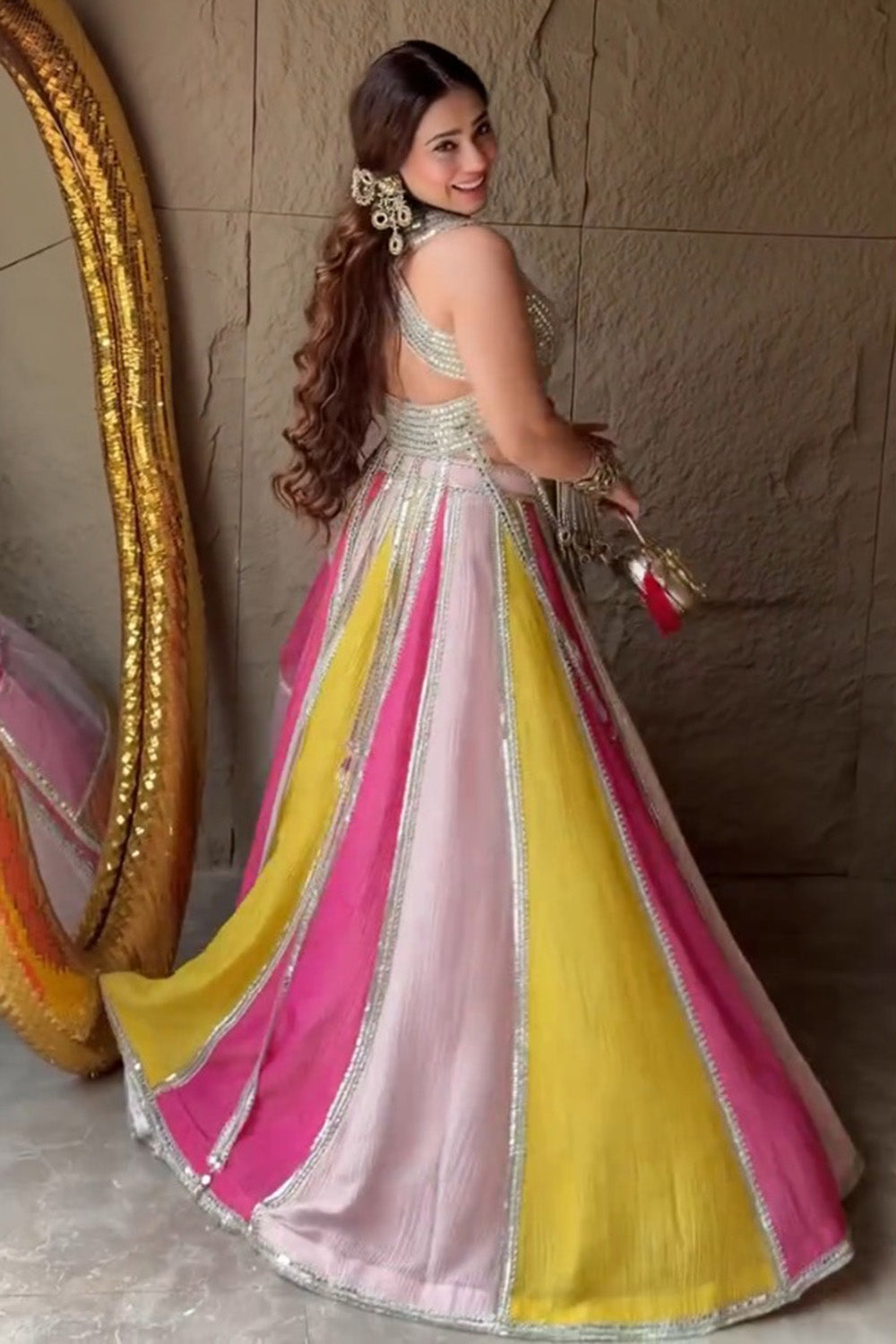 ANKITA RAGHAV In GULZAR