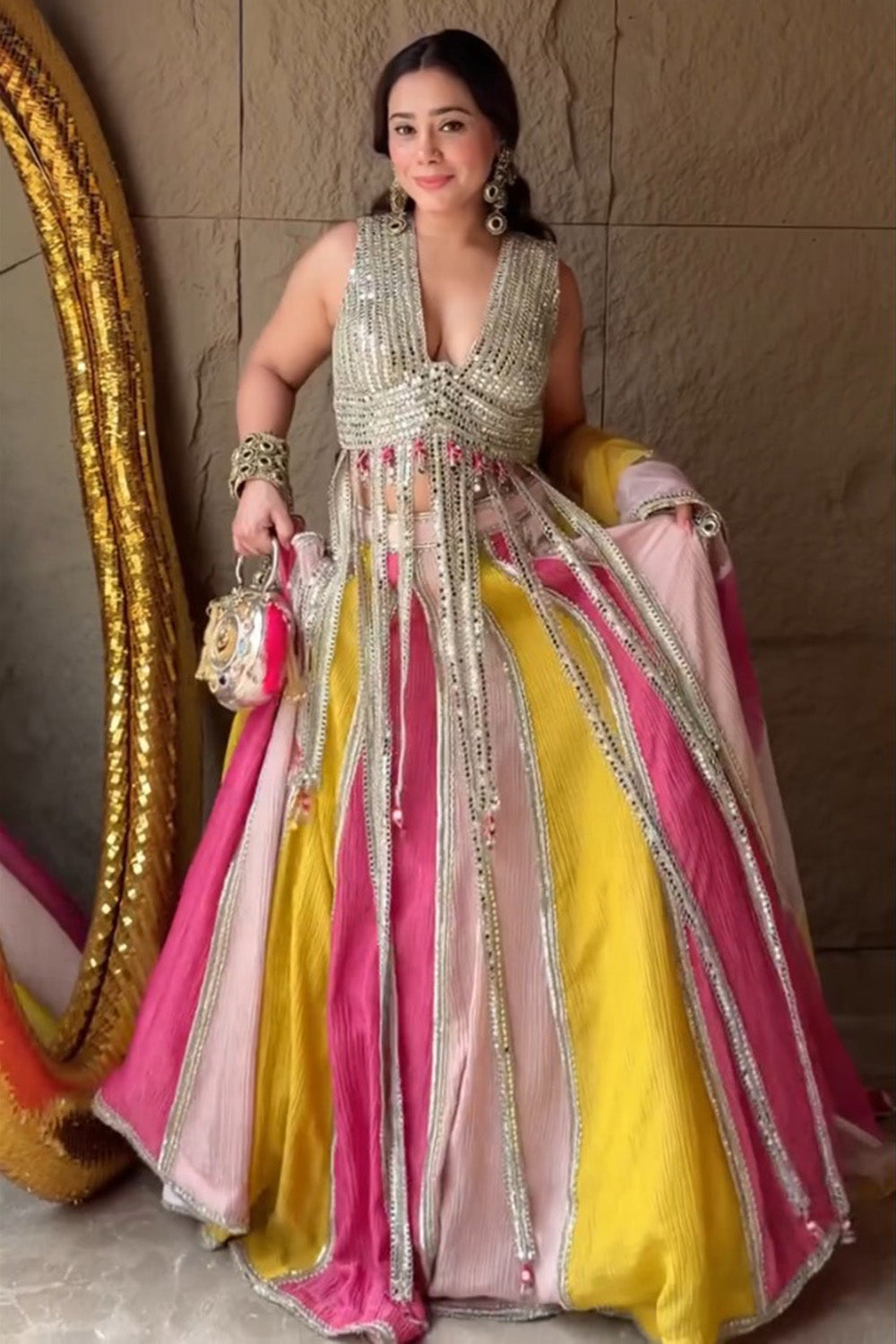ANKITA RAGHAV In GULZAR