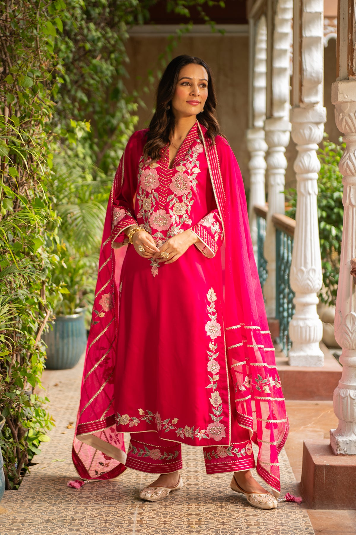 MANYA RANI PINK
