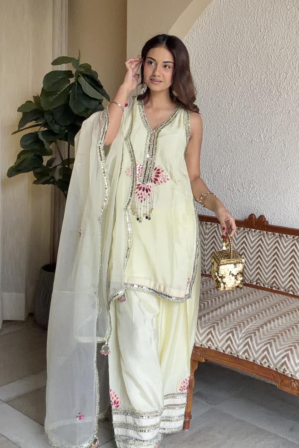 ISHMEEN ARORA In IRA