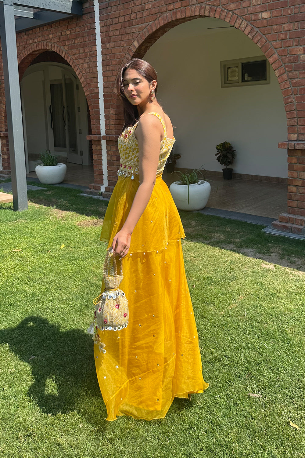 Priya Dora in Aj-kas-08 Kavina