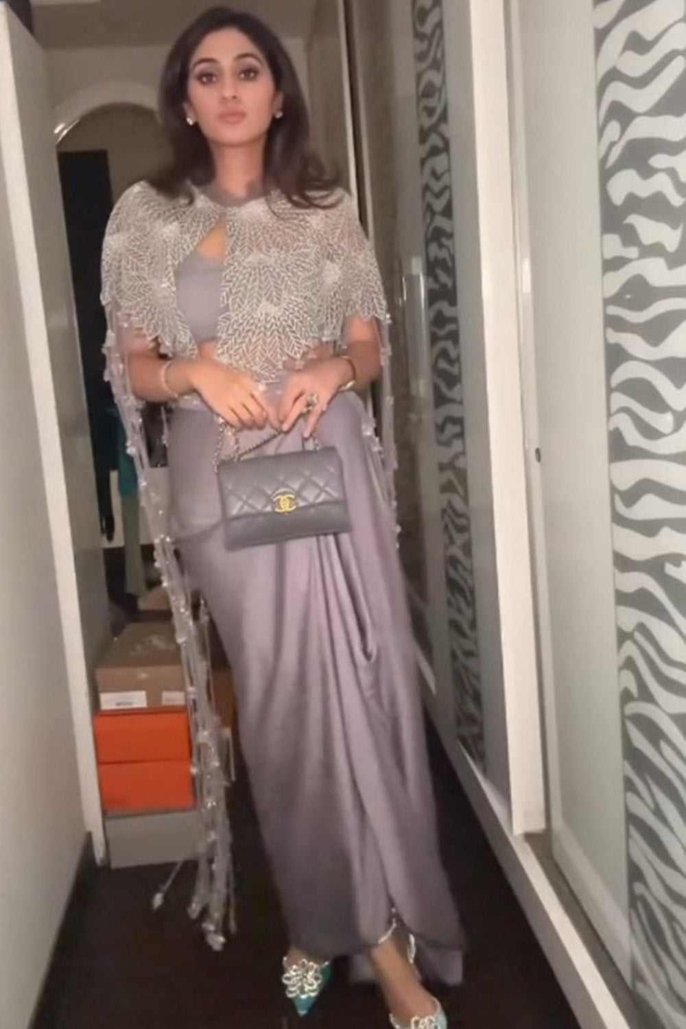Heena Mahlotra in Begum Cape Set