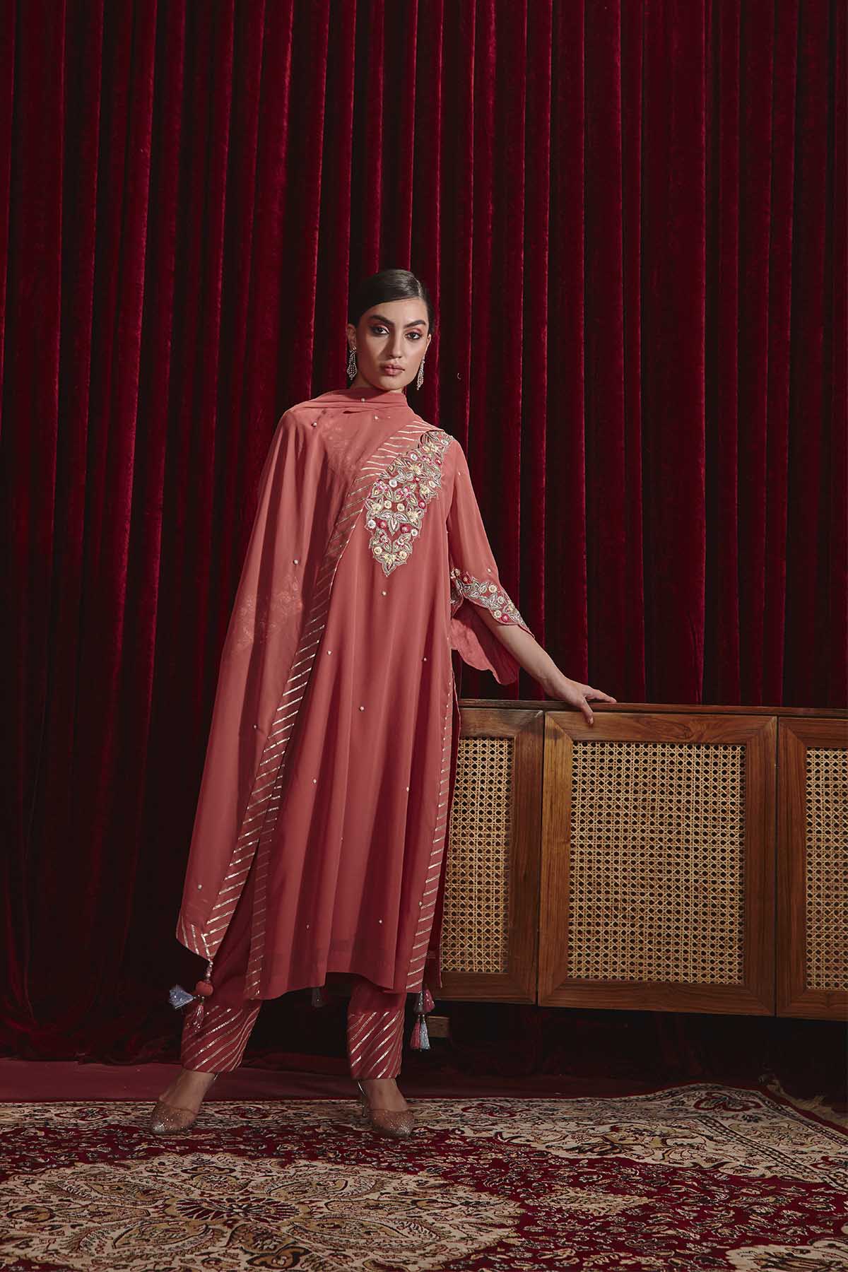 RIWAAZ - GAJARI