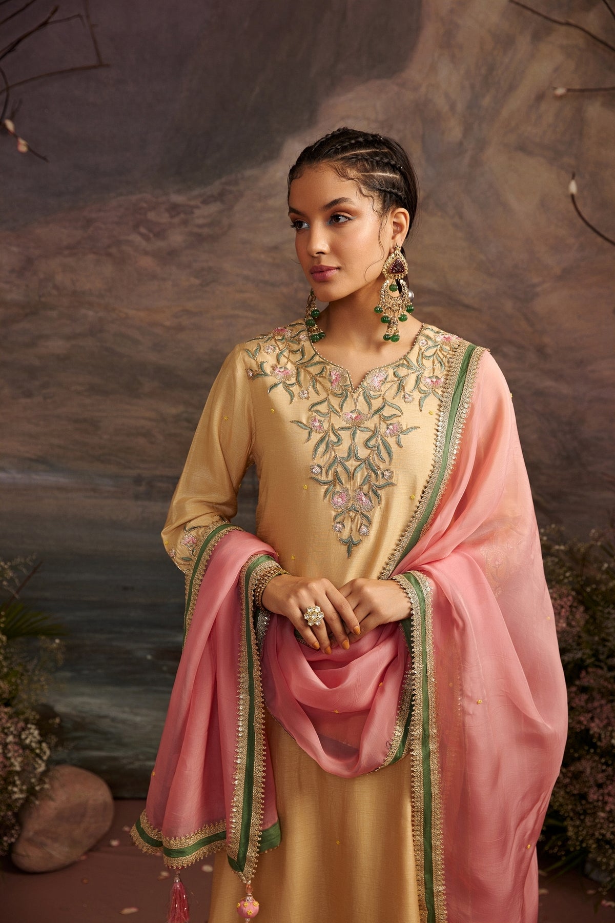 Nitya - Honey Gold