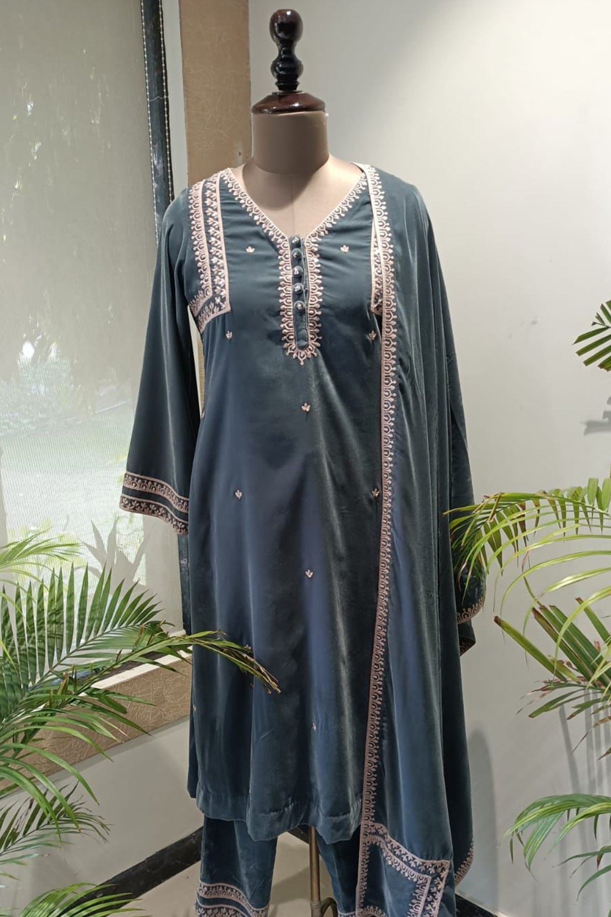 ALIYA - ajieshoberoi