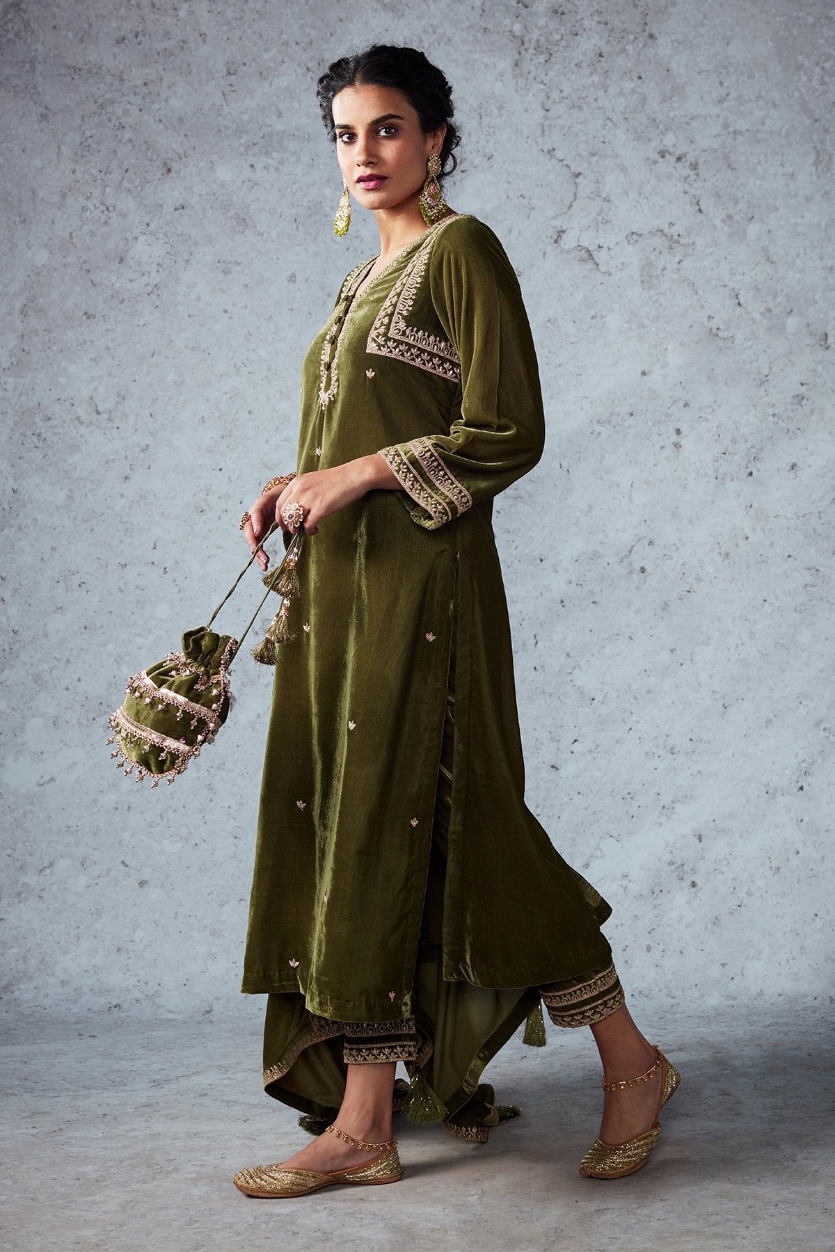 ALIYA - ajieshoberoi