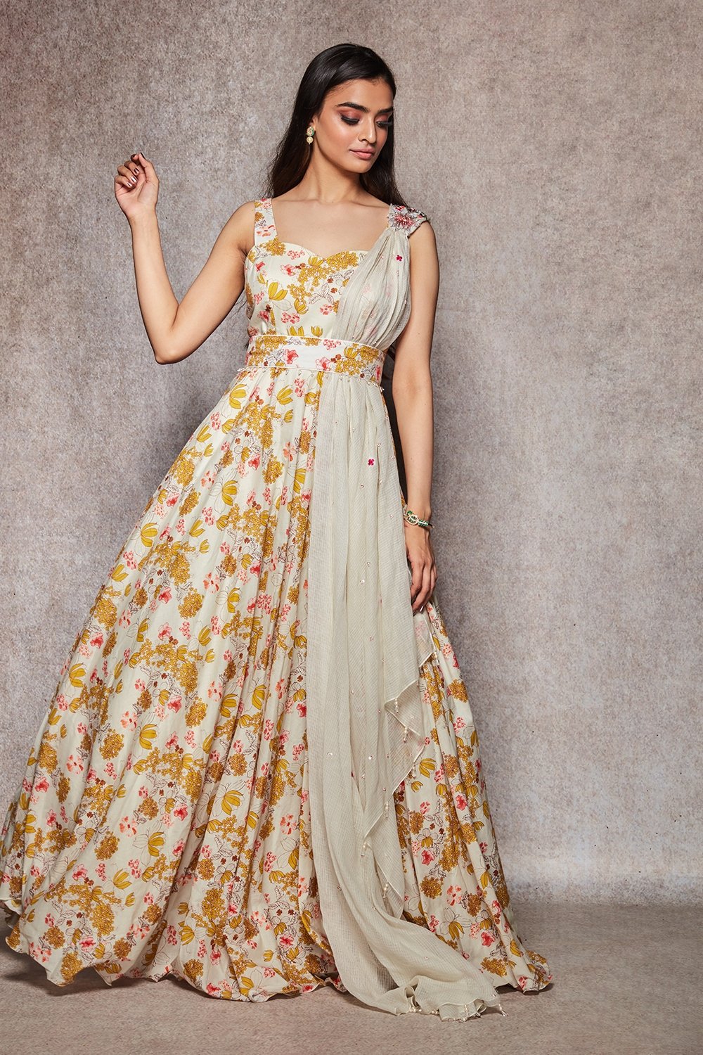 AMIRA - ajieshoberoi