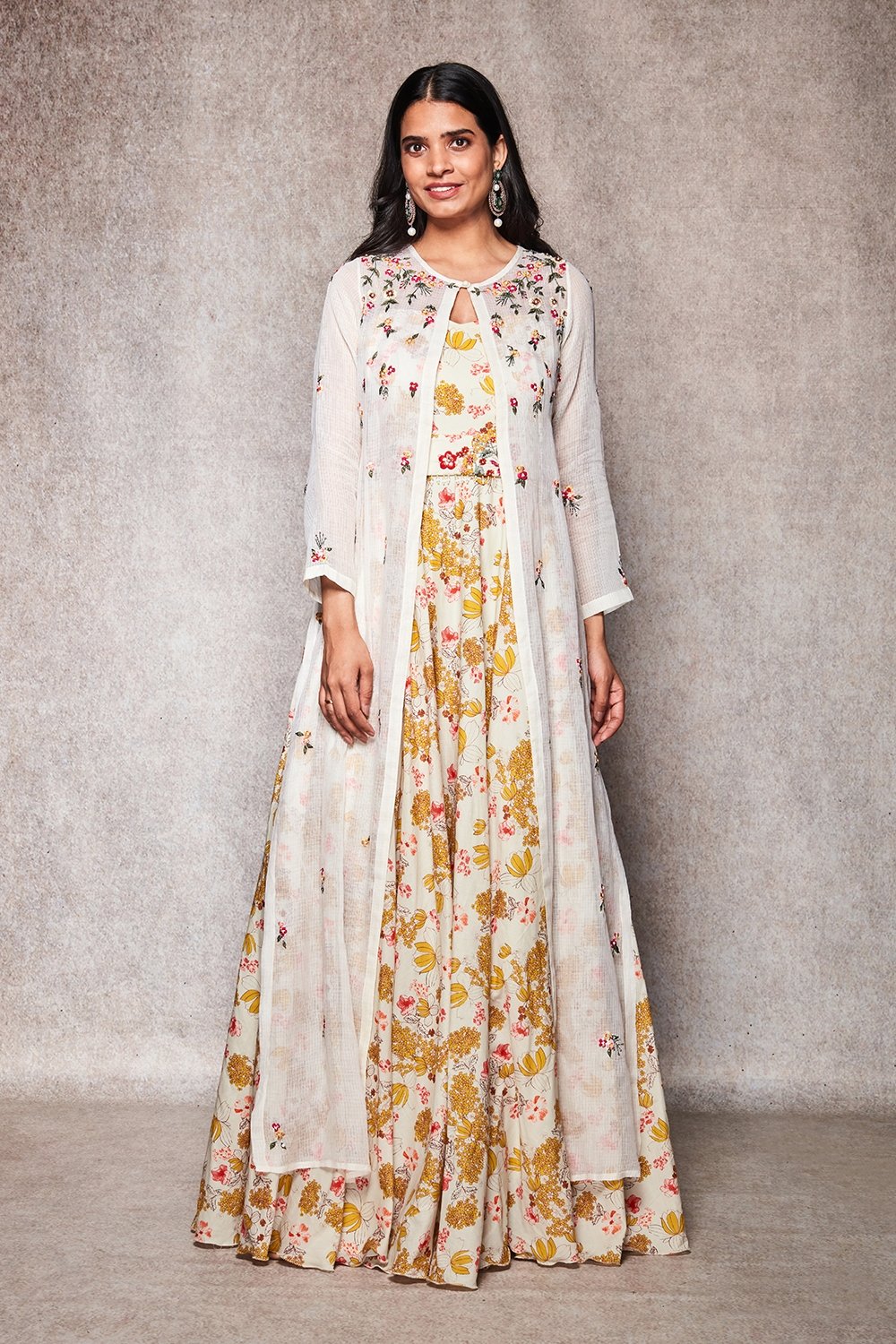 FARAH - ajieshoberoi