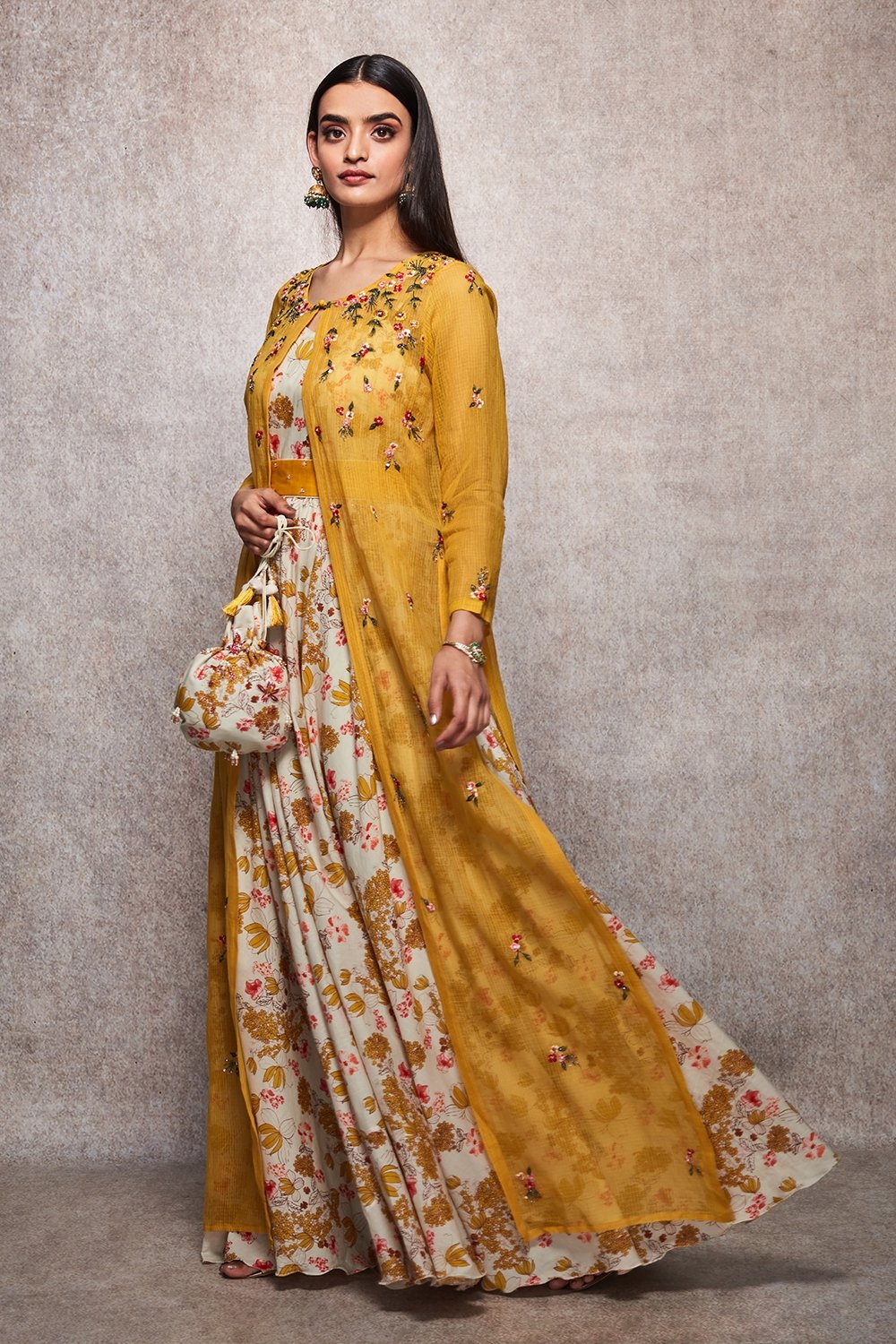 FARAH - ajieshoberoi