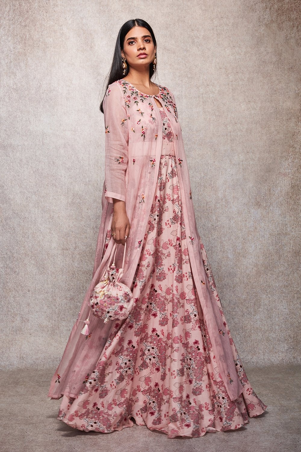 FARAH - ajieshoberoi