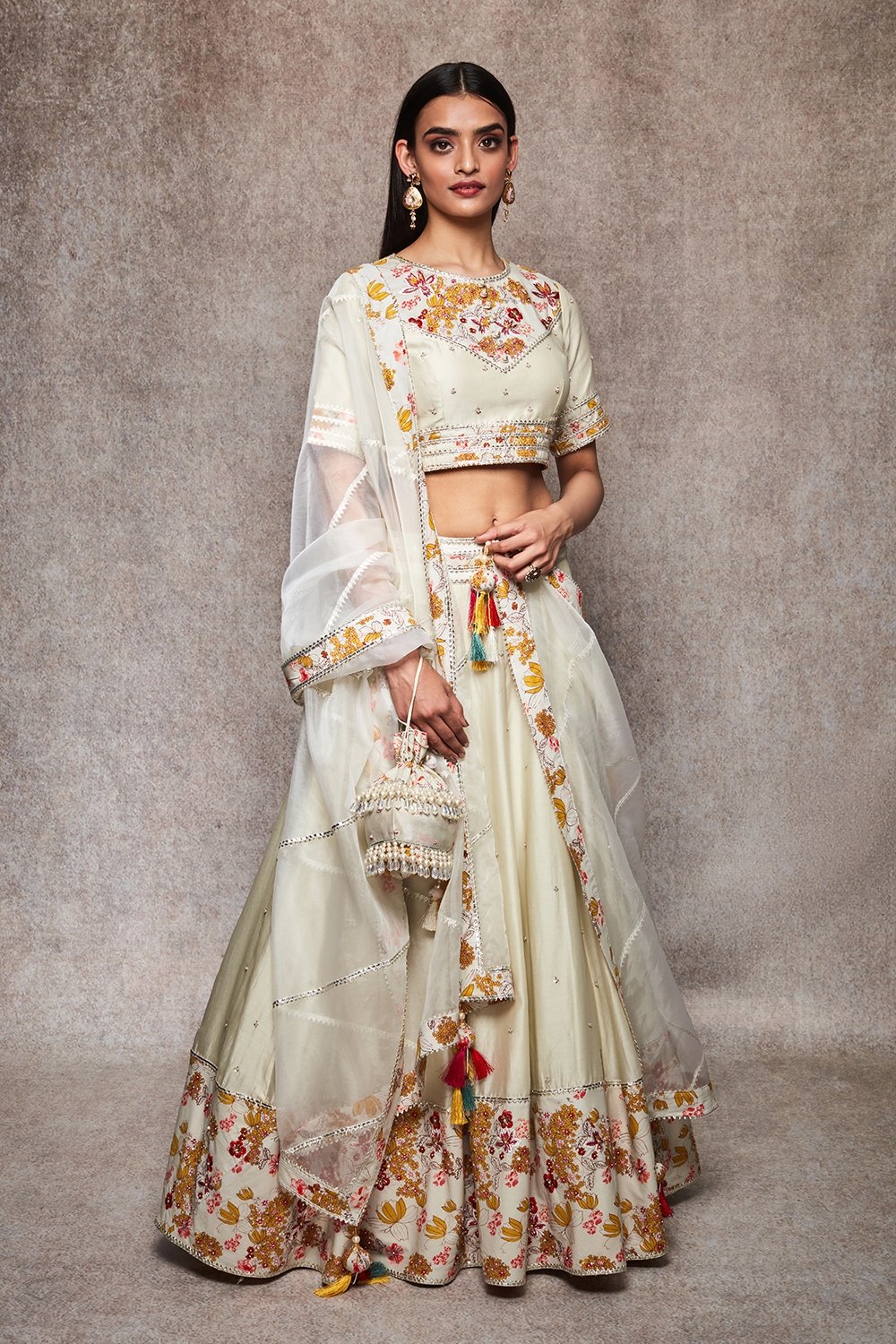 GULNAR - ajieshoberoi