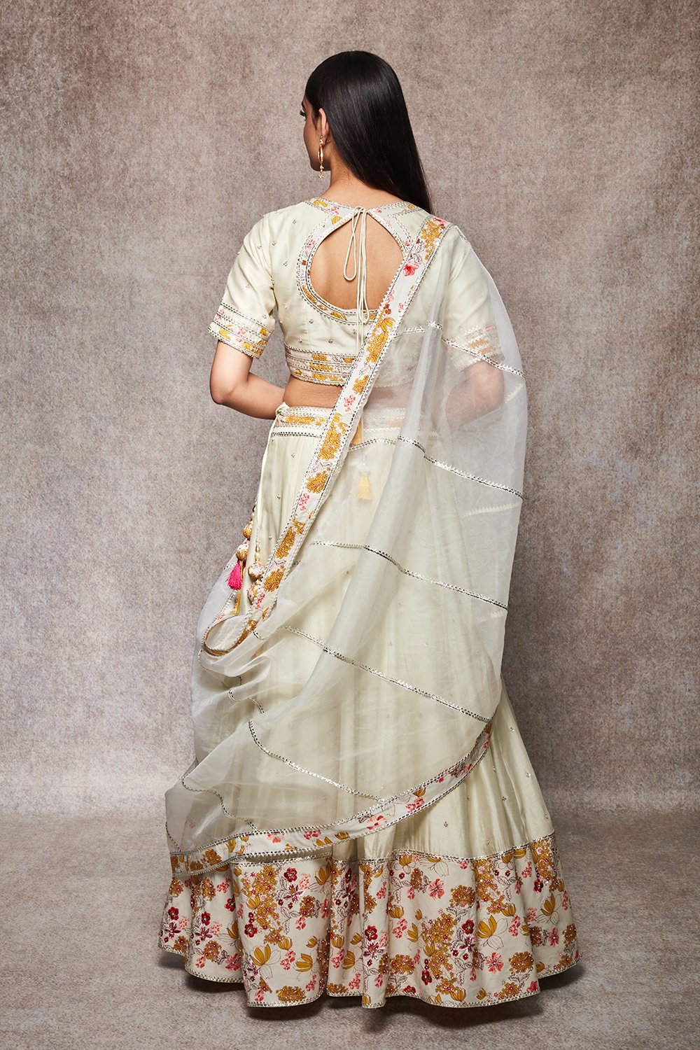 GULNAR - ajieshoberoi
