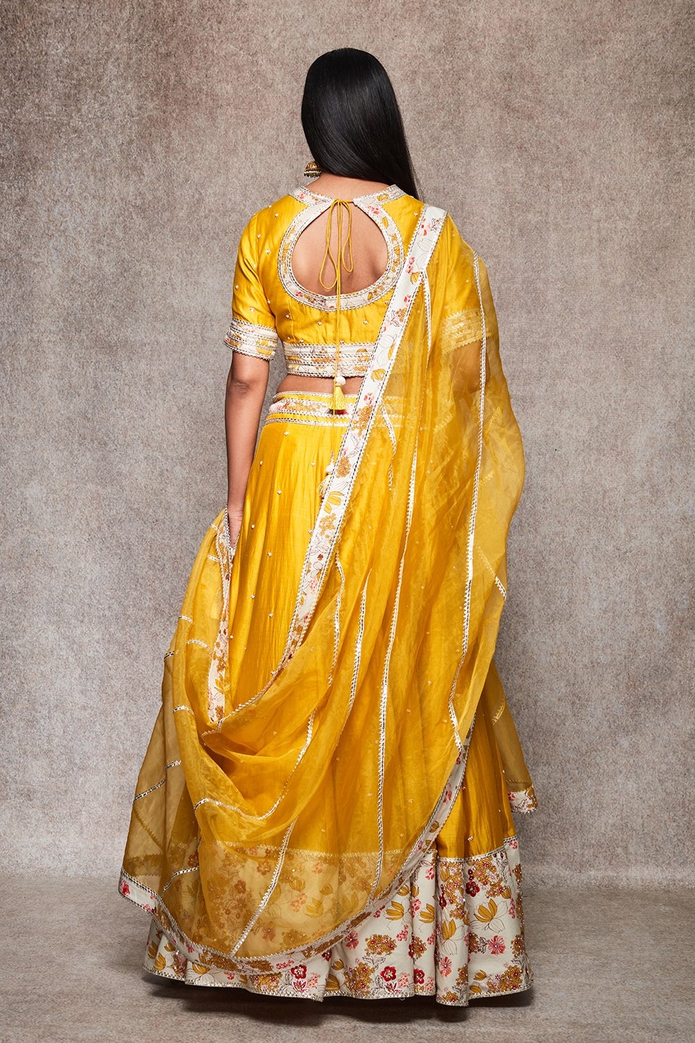 GULNAR - ajieshoberoi