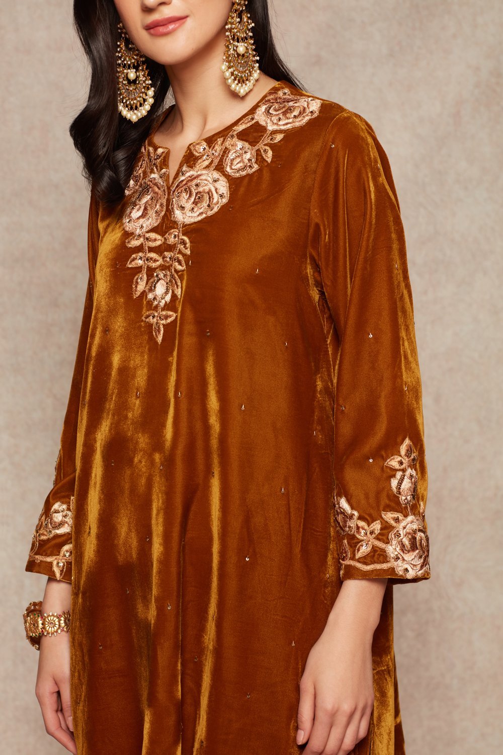 Honey Gold Kurta And Salwar Set - ajieshoberoi
