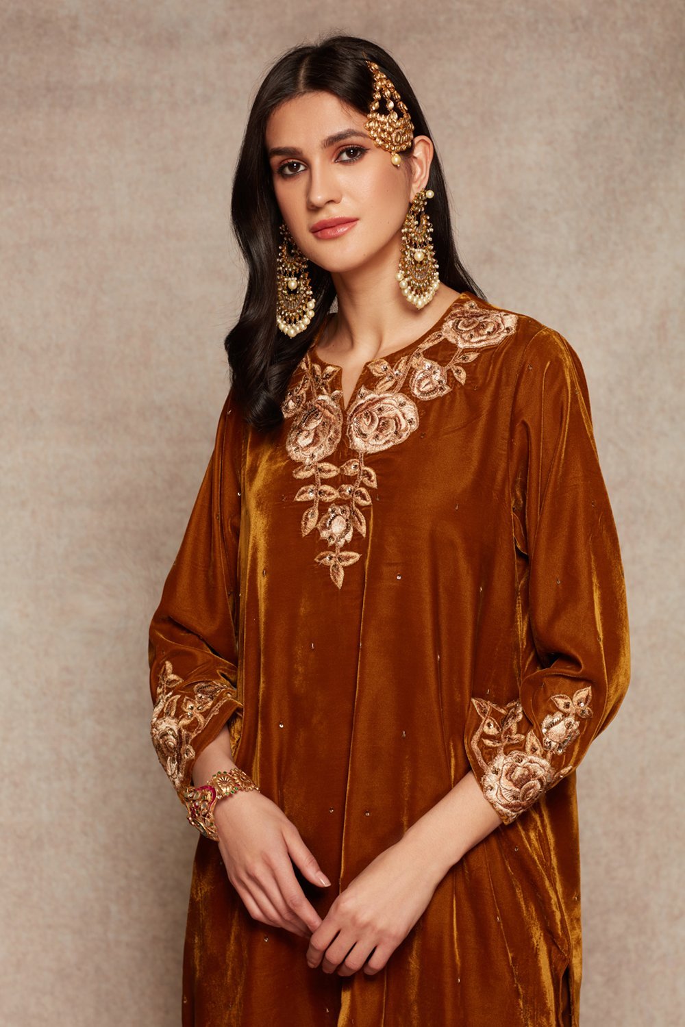 Honey Gold Kurta And Salwar Set - ajieshoberoi