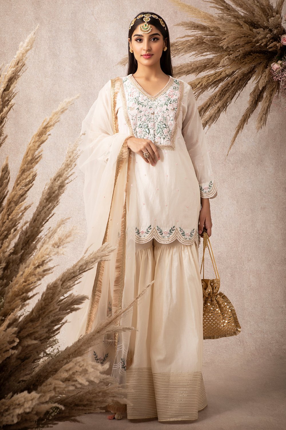 Ivory Short Scalloped Kurta Set - ajieshoberoi