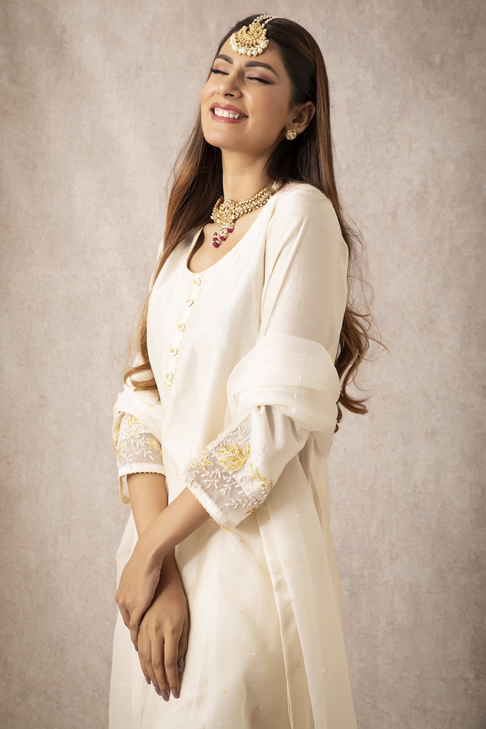 Ivory Straight Kurta Set - ajieshoberoi