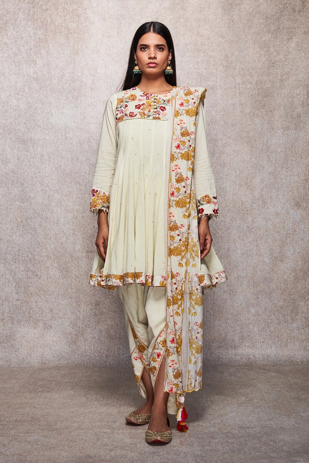 MAHIRA - ajieshoberoi