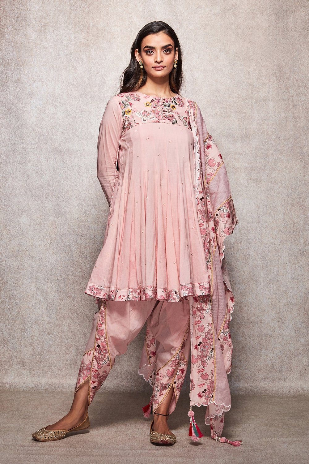 MAHIRA - ajieshoberoi