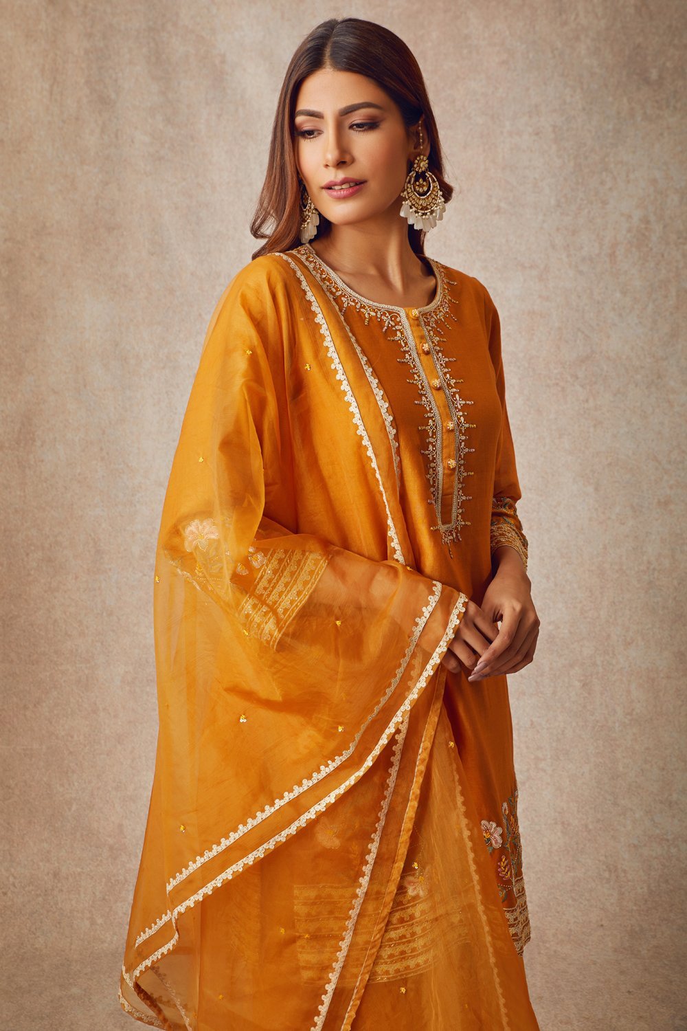 Mustard Short Kurta Set - ajieshoberoi