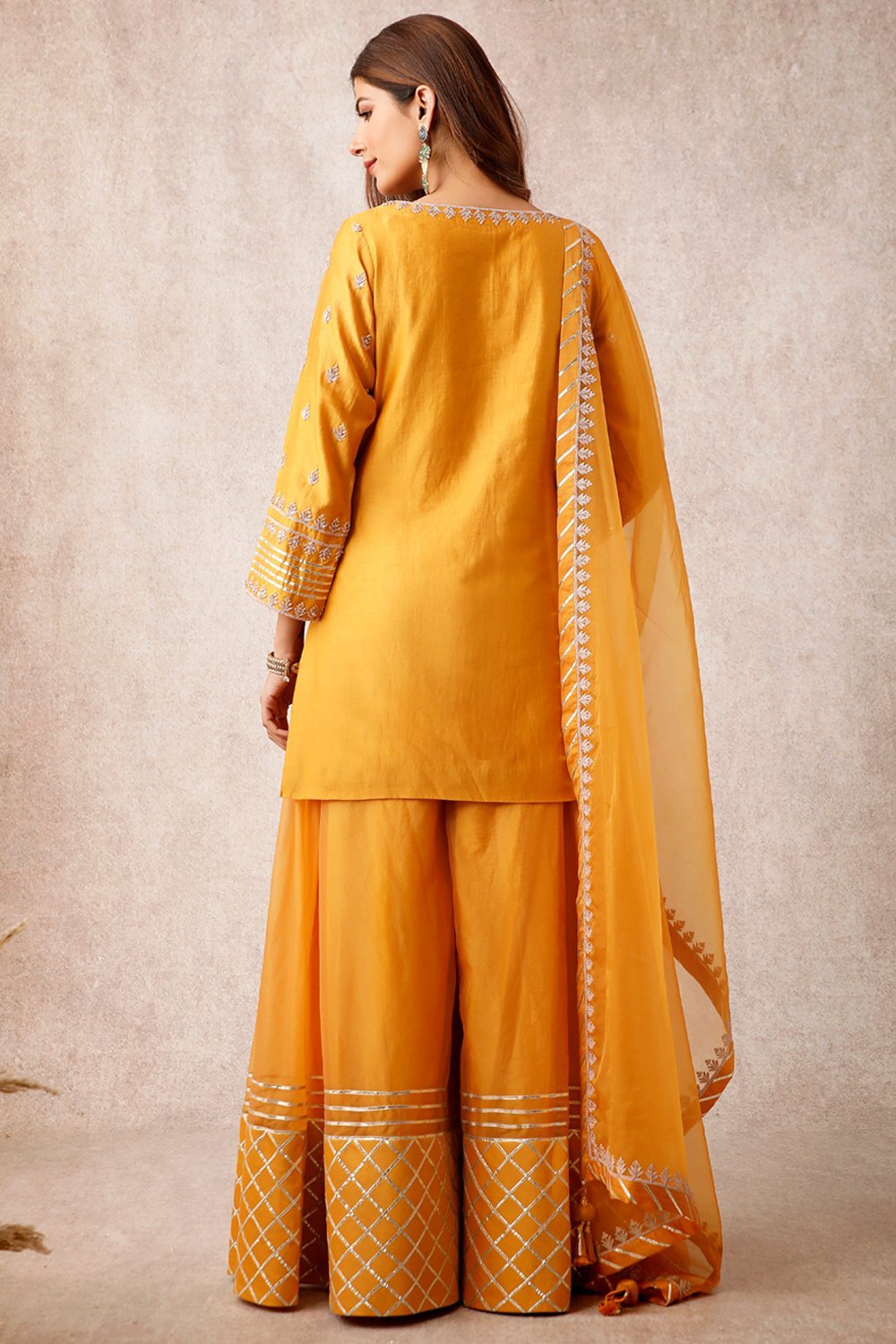 Mustard Short Kurta Set - ajieshoberoi