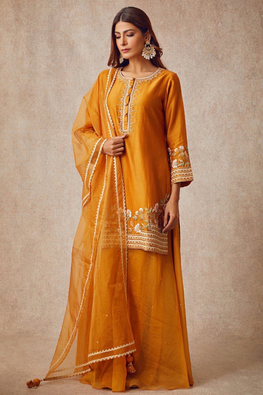 Mustard Short Kurta Set - ajieshoberoi