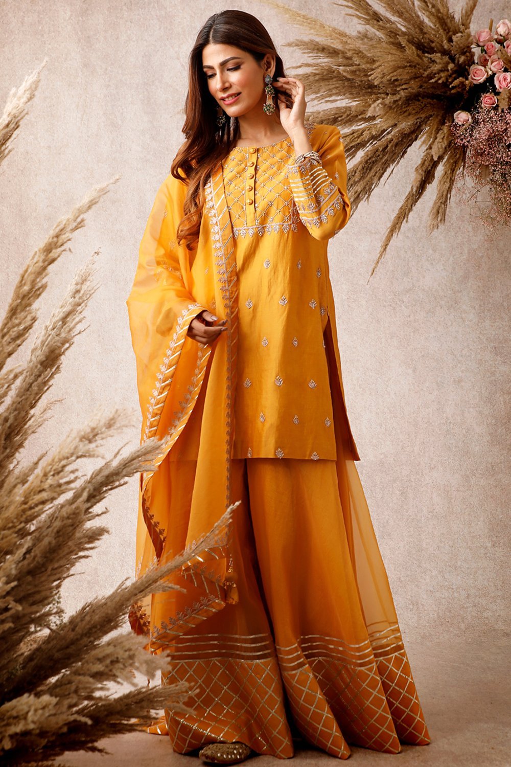 Mustard Short Kurta Set - ajieshoberoi